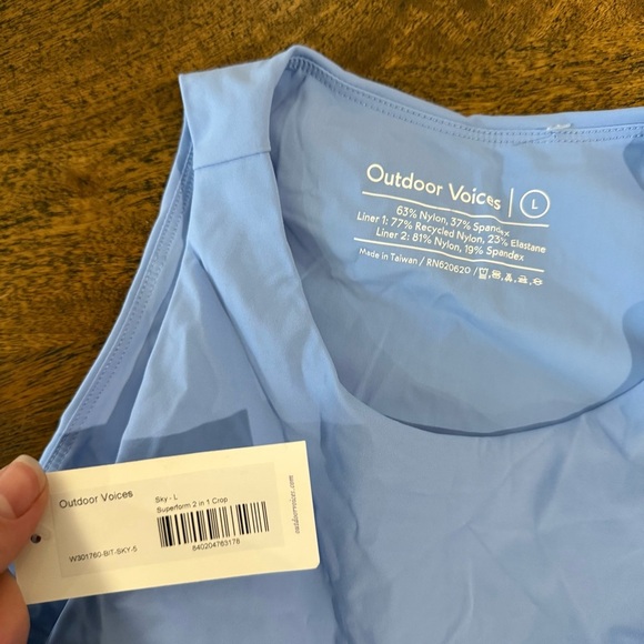 NWT Outdoor Voices SuperForm 2 in 1 Crop Top - Picture 5 of 6